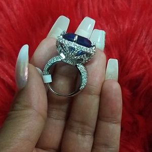 NWT BLUE cocktail ring